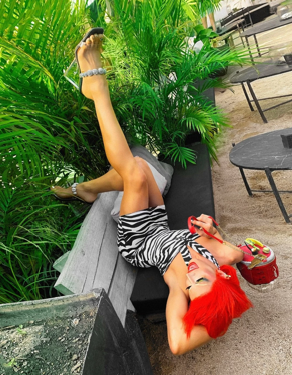 WILD ONE HALTER DRESS BLACK/WHITE - Image 2