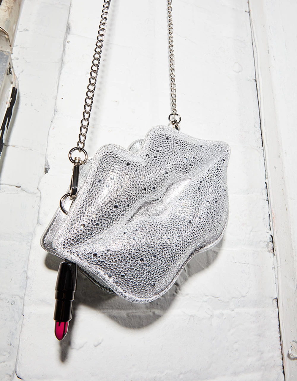 KITSCH READ MY LIPS CROSSBODY SILVER - Image 7