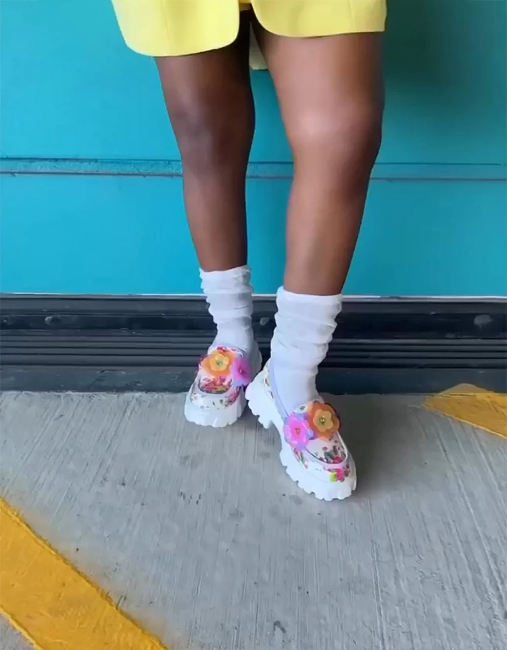 VINIE FLORAL MULTI - Image 3