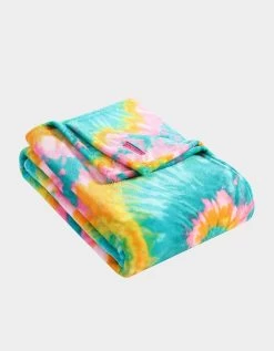 BETSEYS TIE DYE LOVE THROW BLANKET MULTI