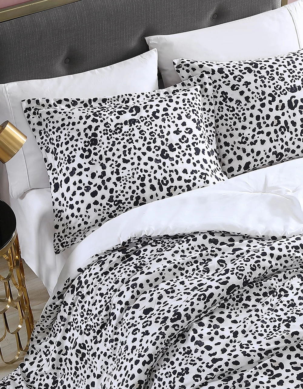BETSEYS KING COMFORTER SET WATER LEOPARD - Image 2