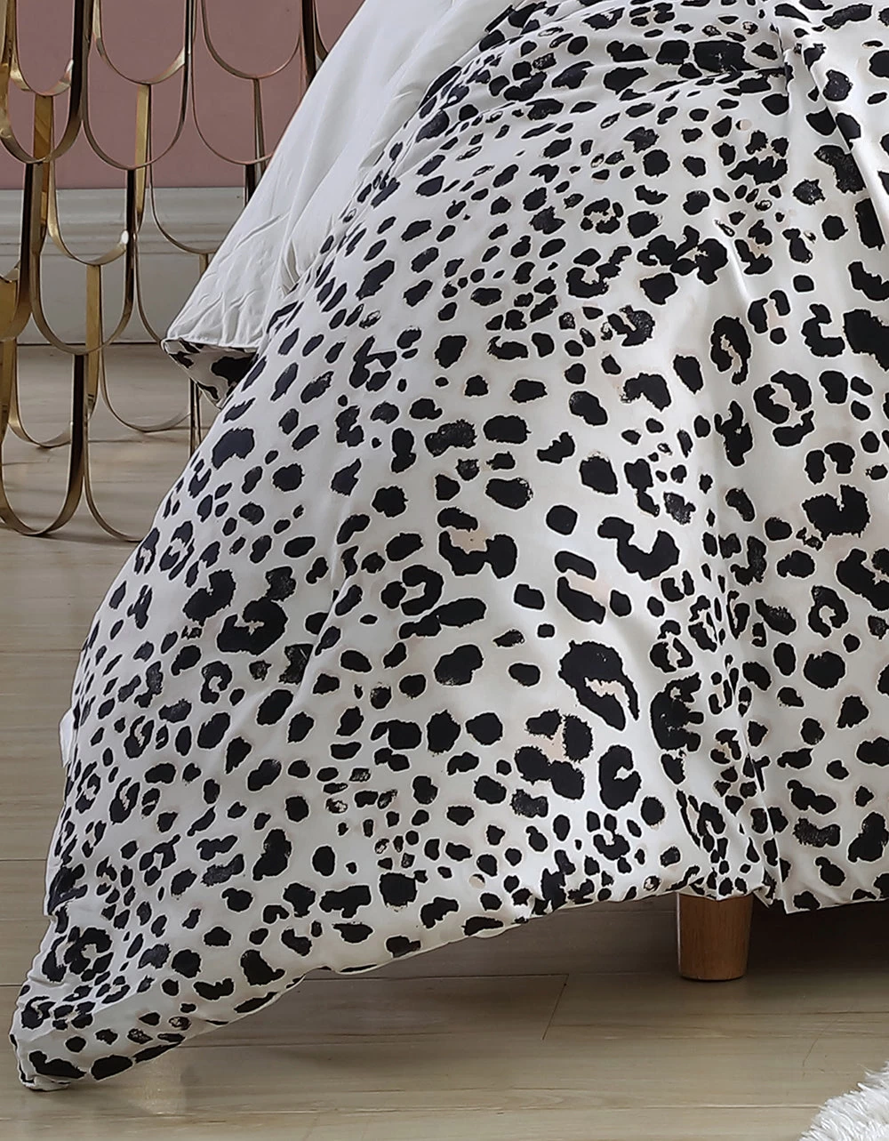 BETSEYS KING COMFORTER SET WATER LEOPARD - Image 4